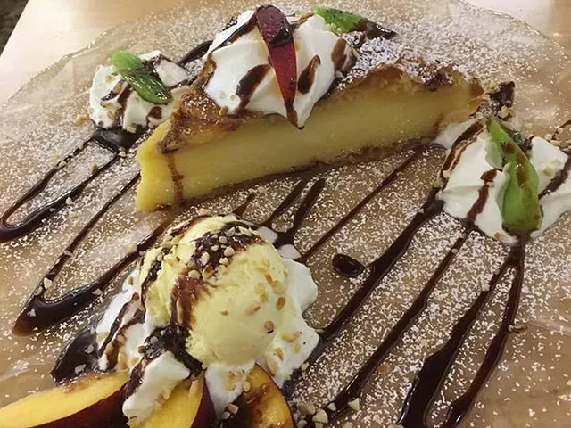 Nachspeise Kuche und Eis